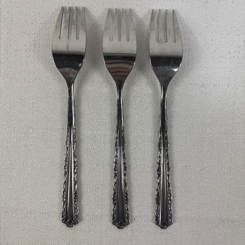 Oneida Deluxe CHERIE  Set of 3‎ Salad Forks 6 3/4